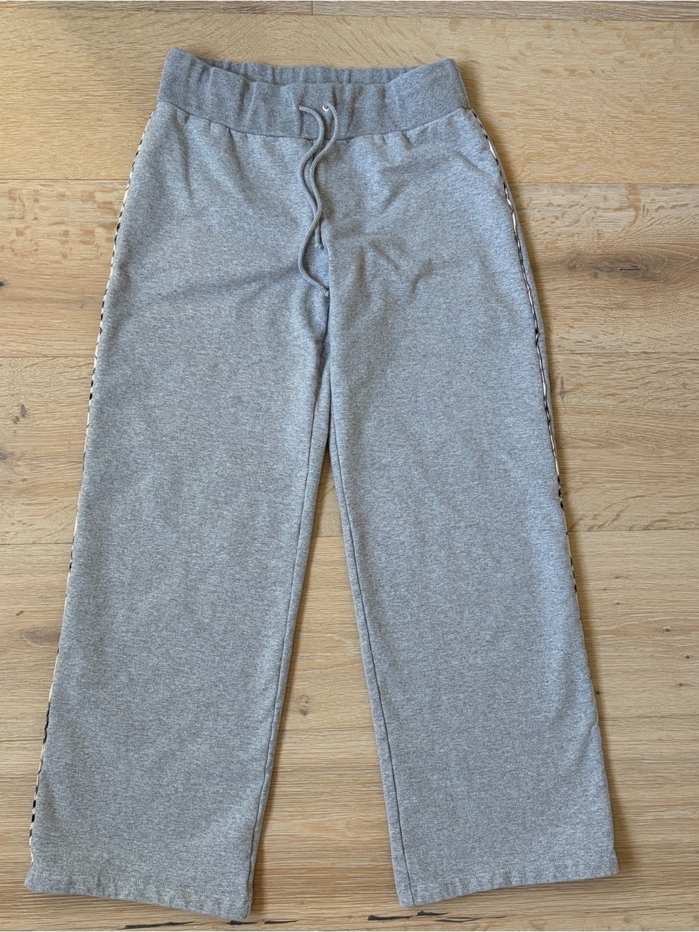 Burberry London Gray Nova Check Side Stripe Cropped Sweatpants Sz S*V0